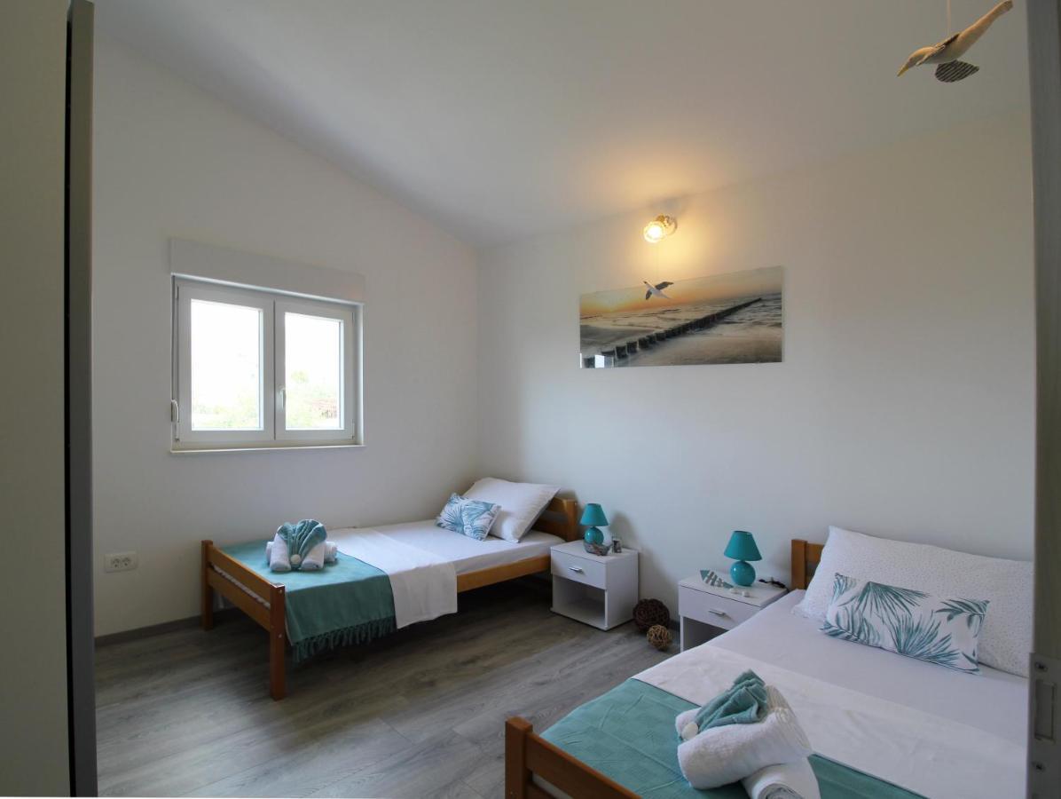 Apartman Cicibella Kaštela Esterno foto