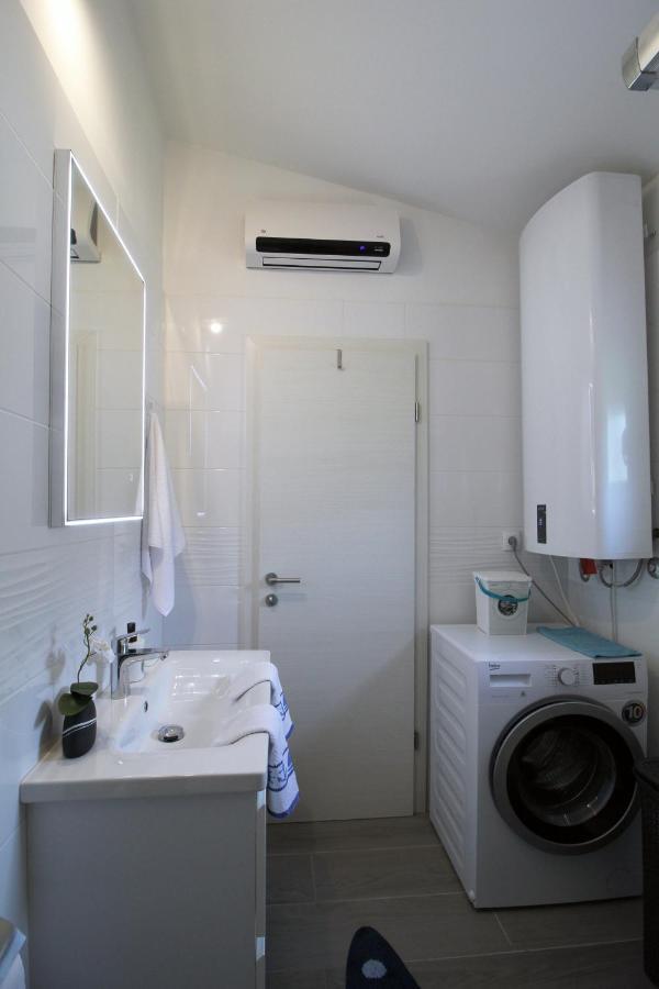 Apartman Cicibella Kaštela Esterno foto